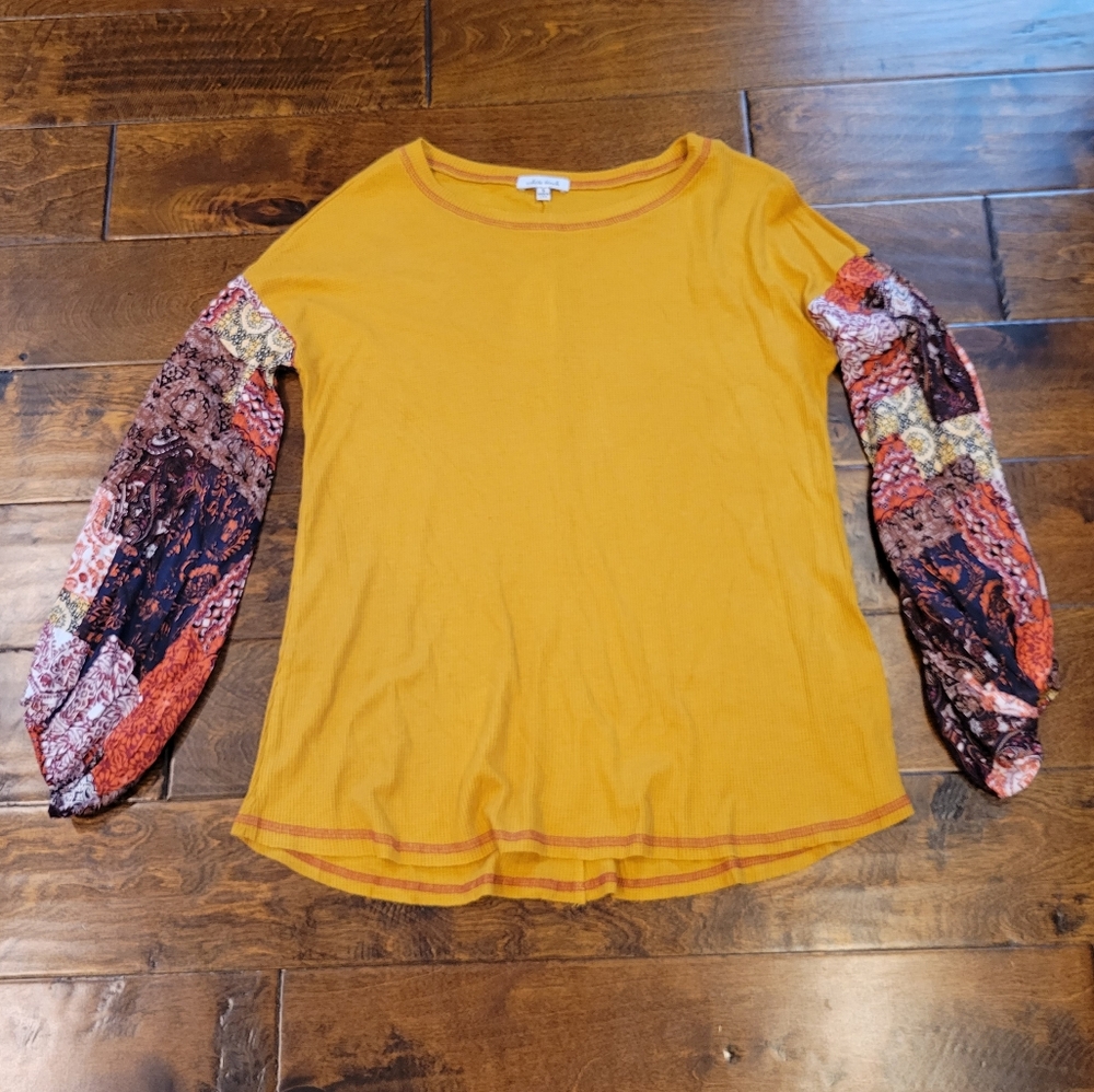 NWOT White Birch Top Size S Mustard